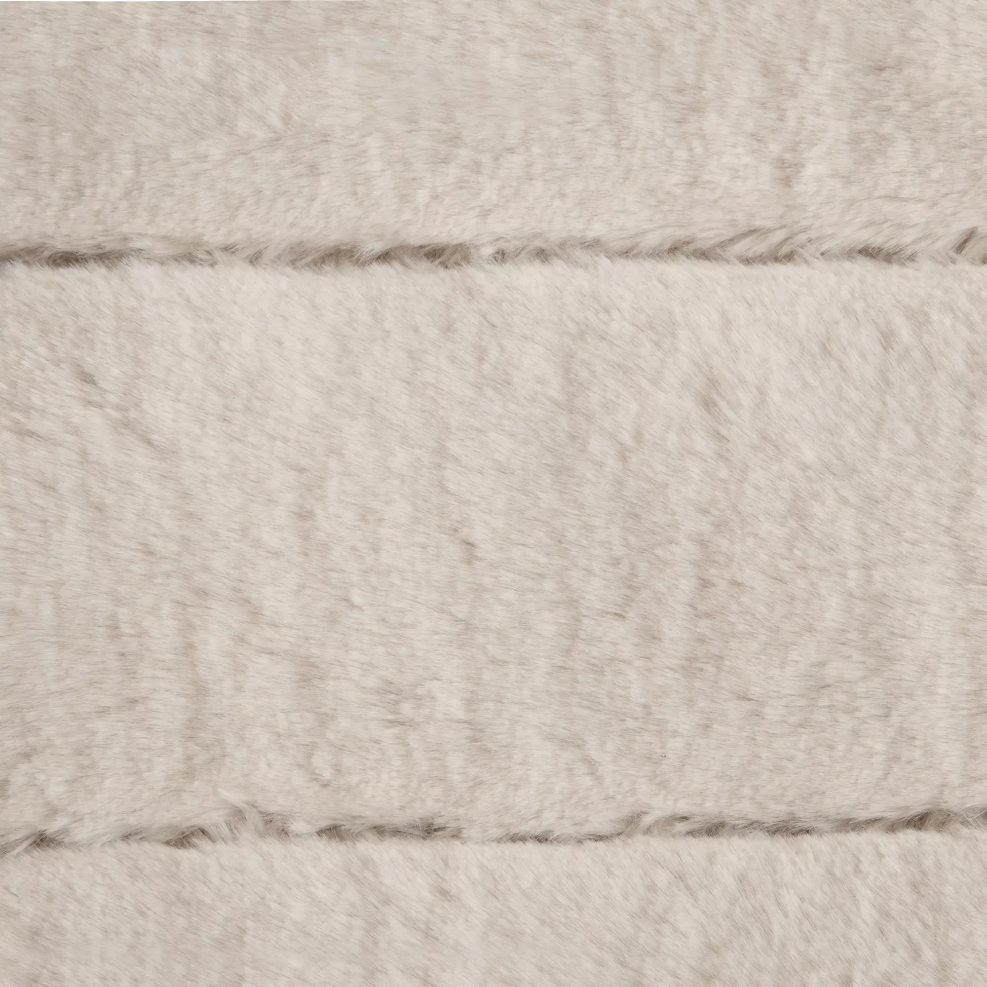 Oatmeal Cougar Faux Fur Throw - Image 2