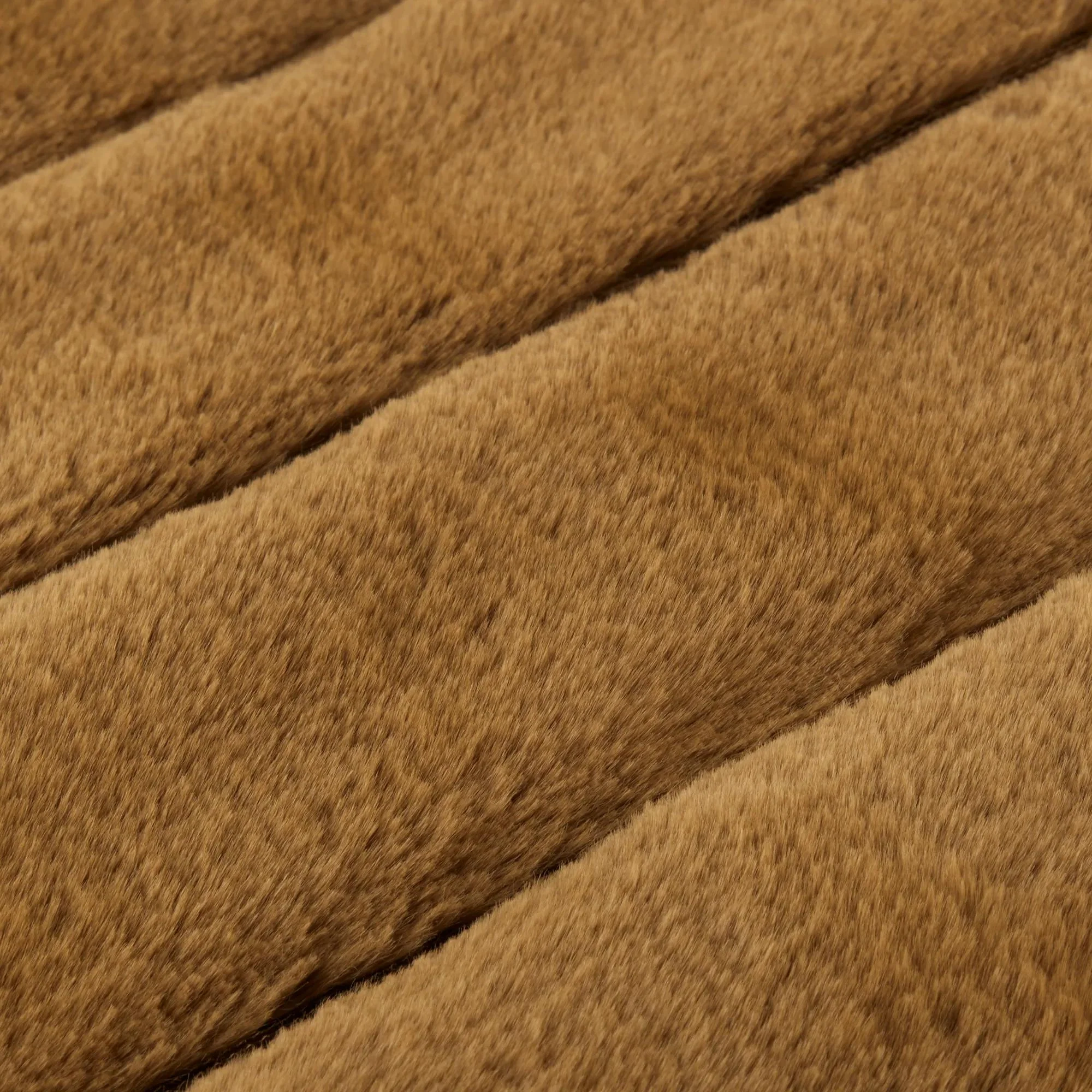 Cougar Faux Fur Throw - Image 4