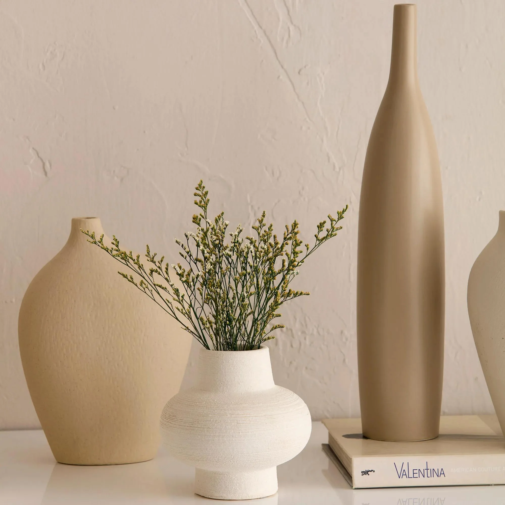 Curved Ceramic Table Vase - Image 5