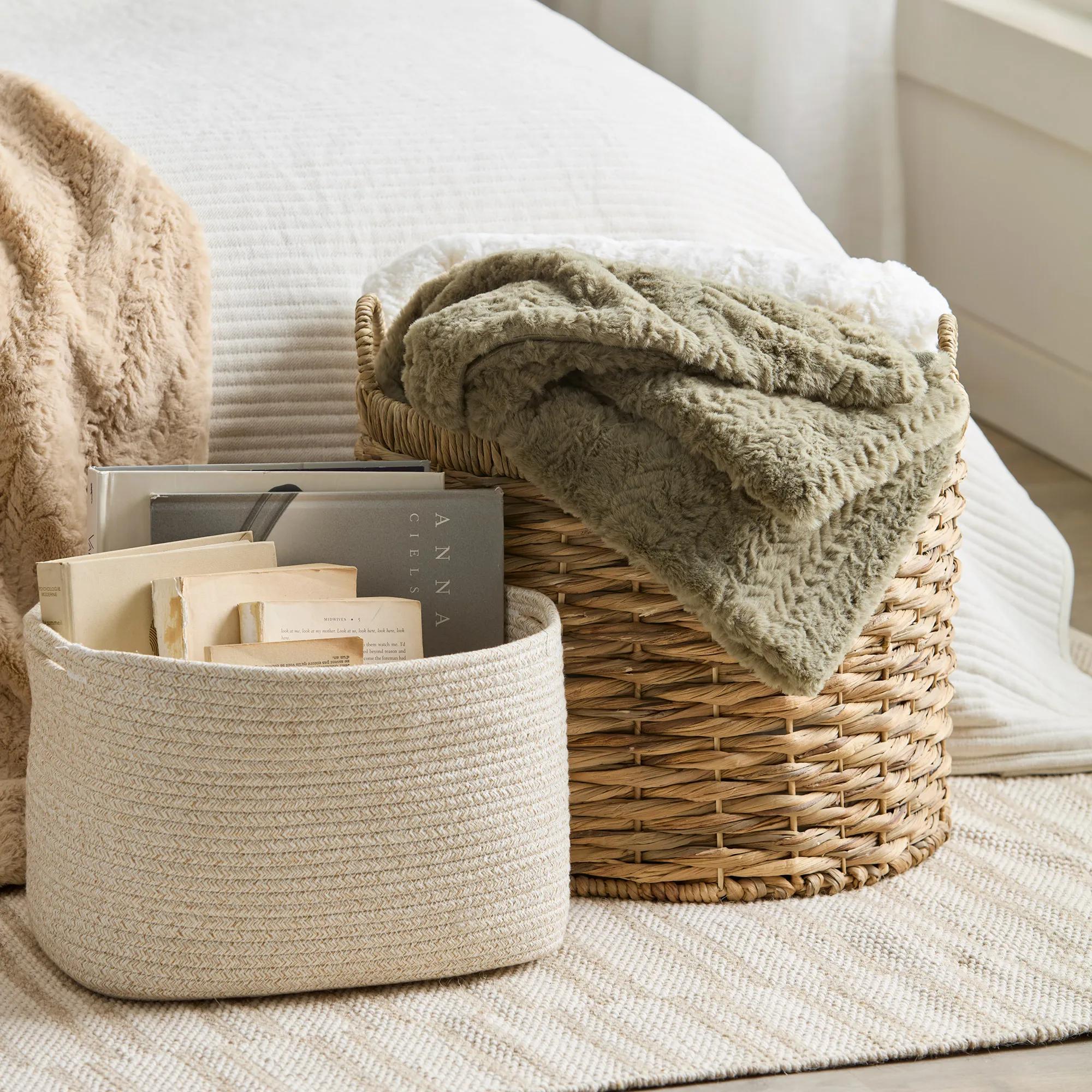 Sage Ellyn Faux Fur Throw - Image 2