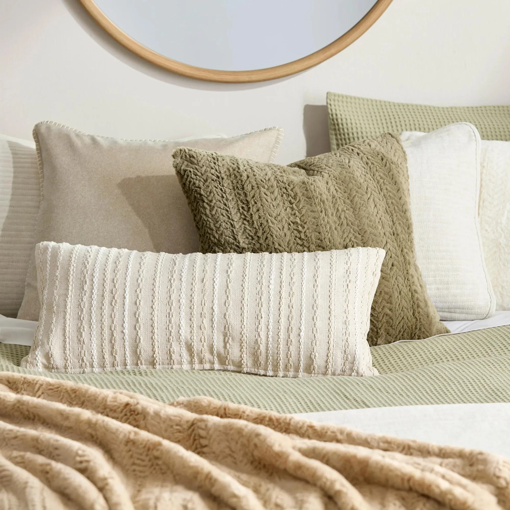 Jessie Decorative Lumbar Pillow - Image 2