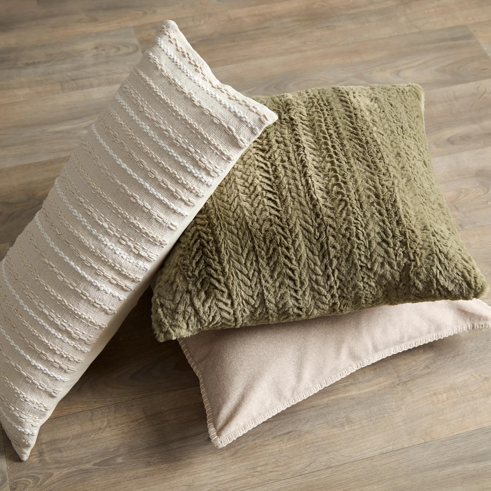 Jessie Decorative Lumbar Pillow - Image 6