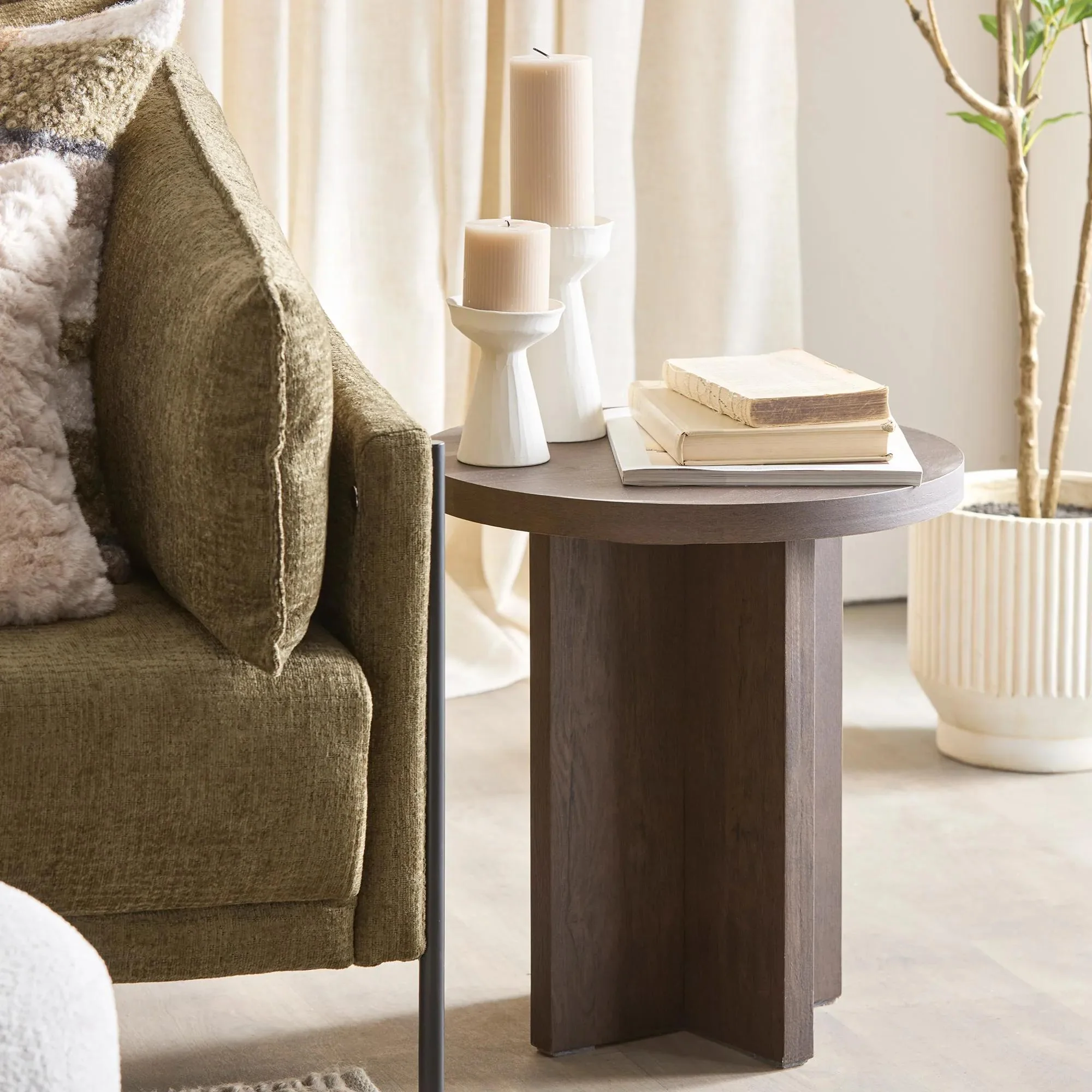 Large Ceramic Pillar Holder - Image 4