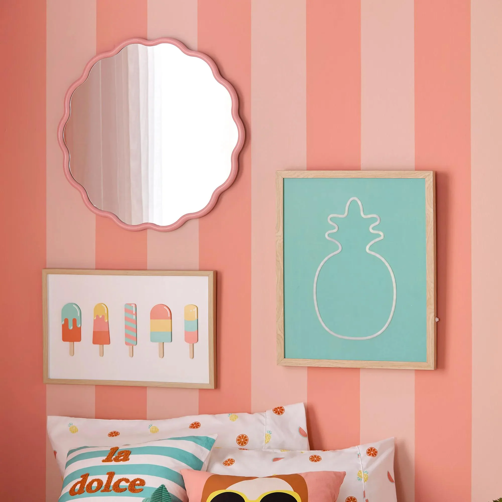 Pineapple Neon Wall Art - Image 2