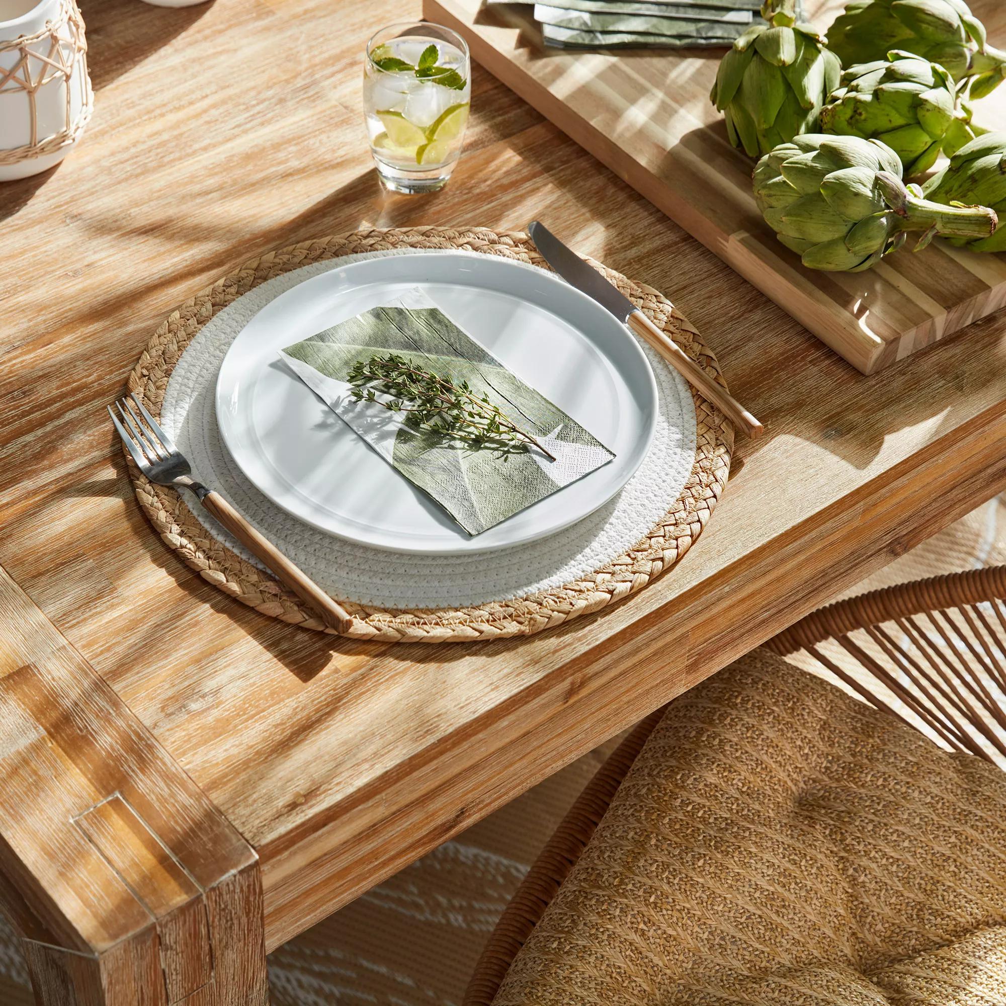 Round Straw Placemat - Image 2