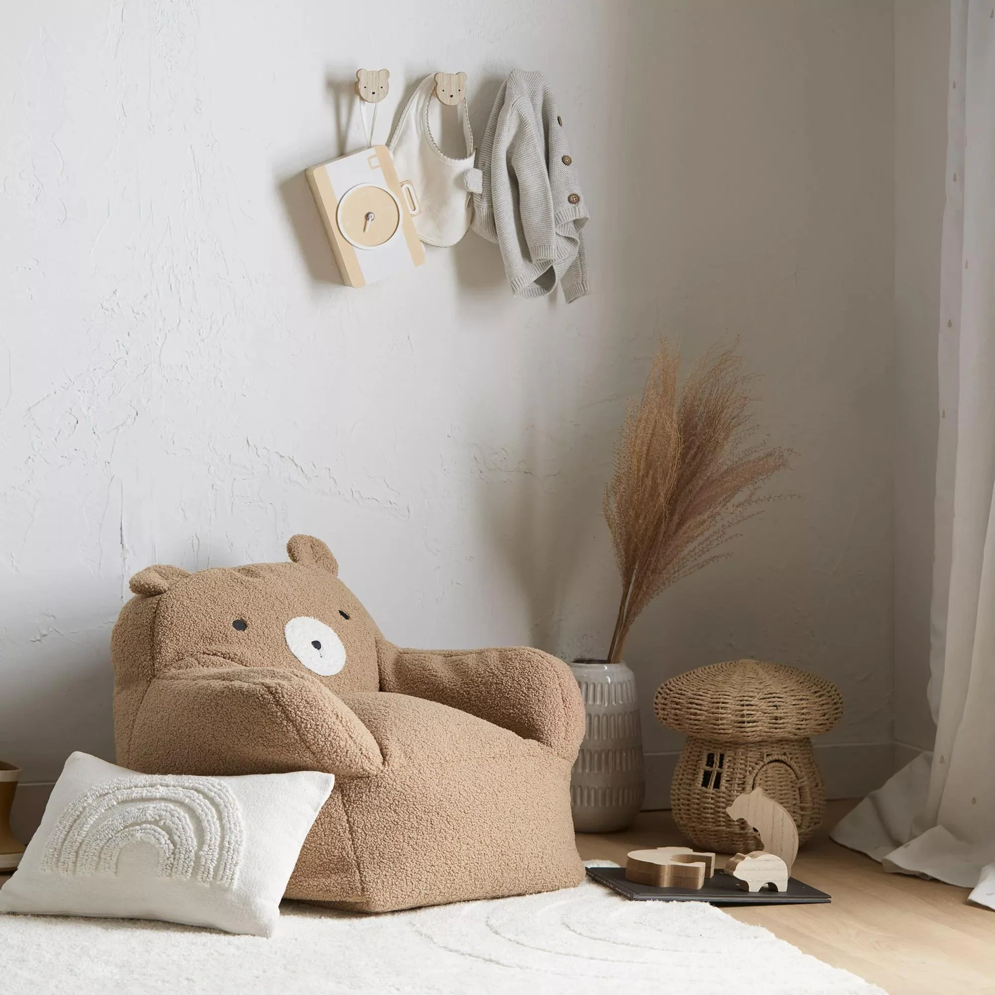 Sherpa Bear-Shaped Chair - Image 2