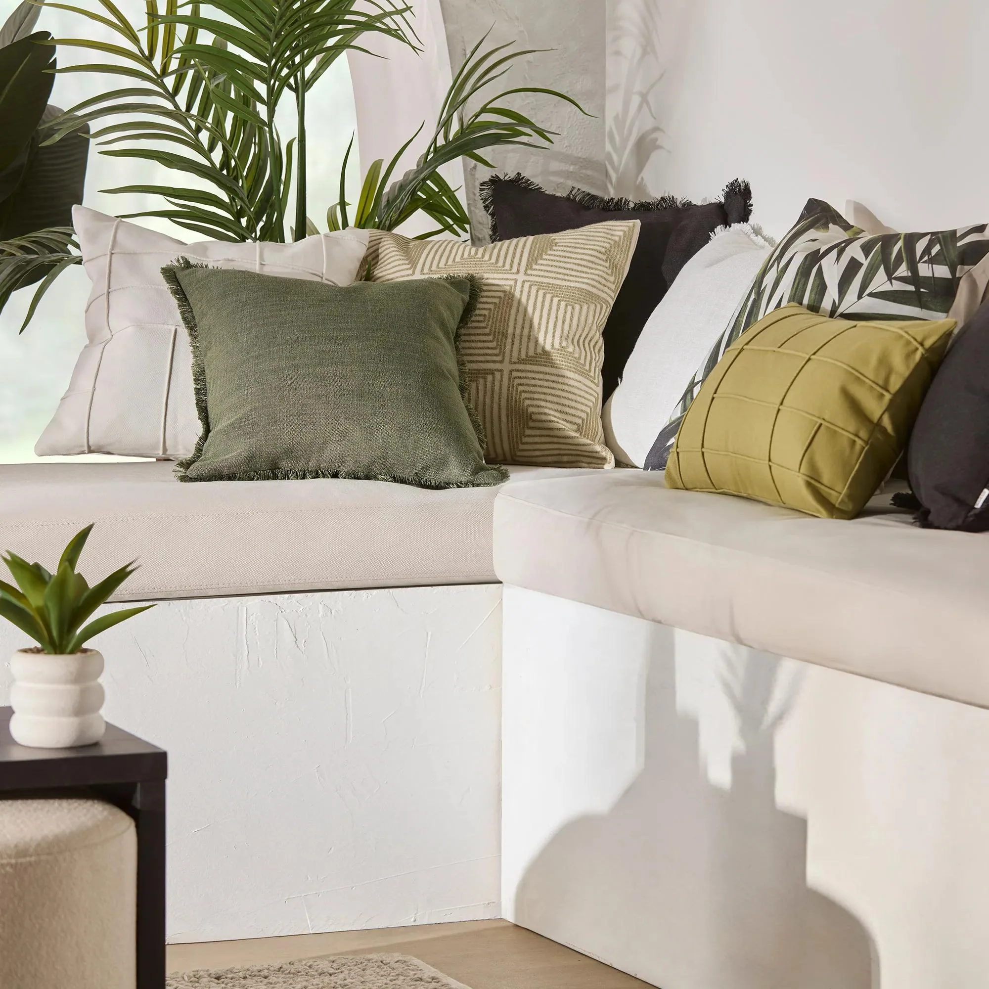 Green Taha Decorative Pillow - Image 2