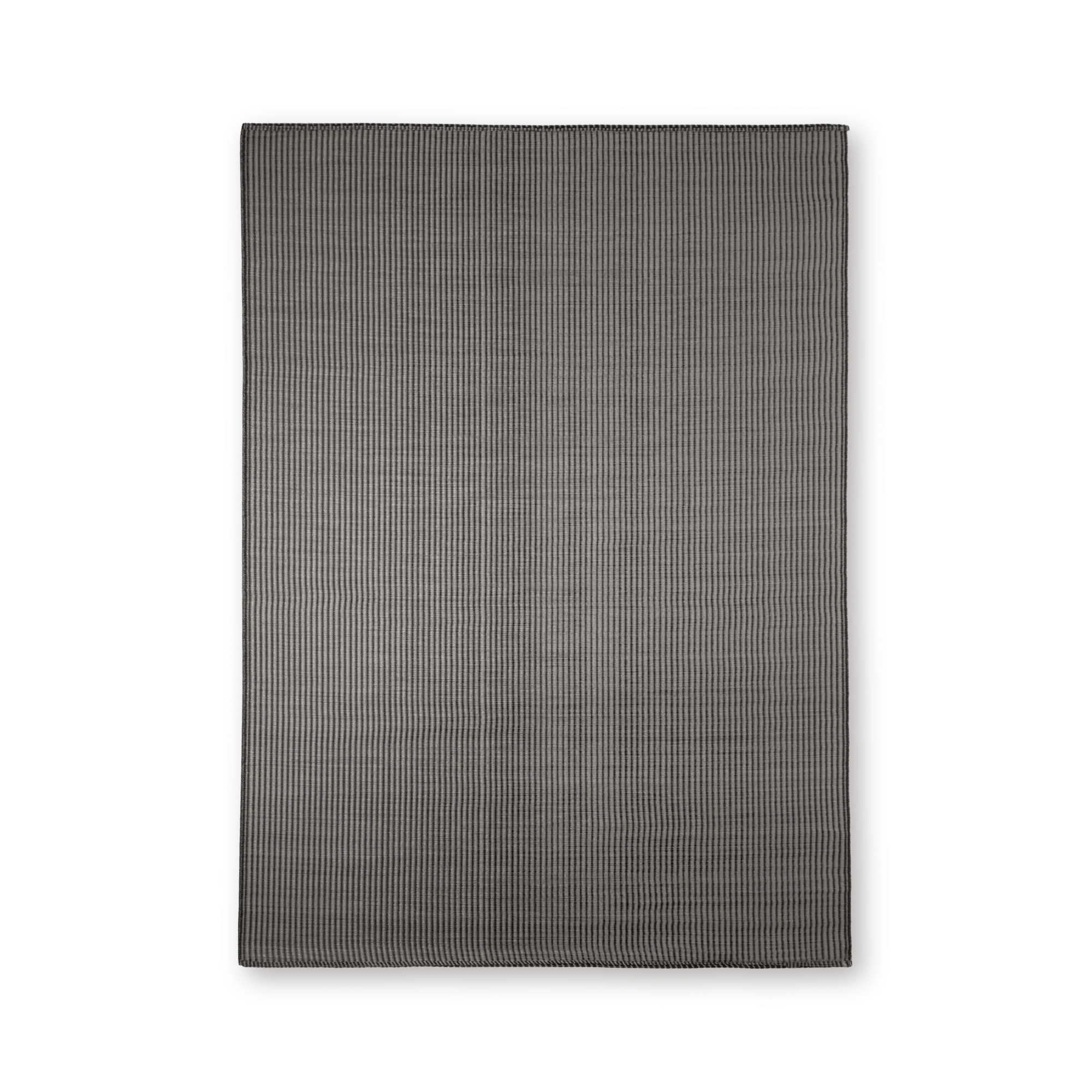 Two-Tone Black Outdoor Rug 5x7 - Image 3