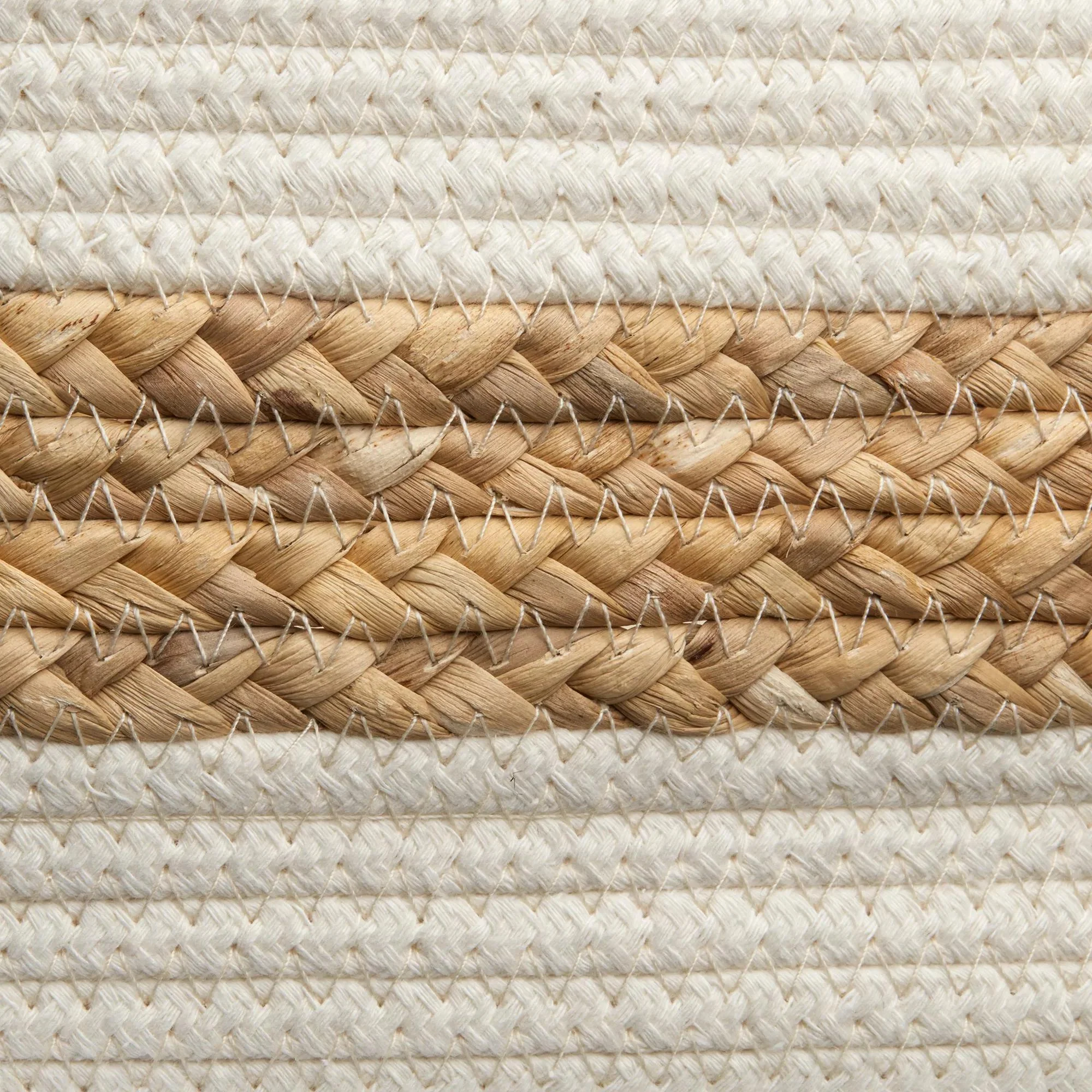 Water Hyacinth Basket - Image 4
