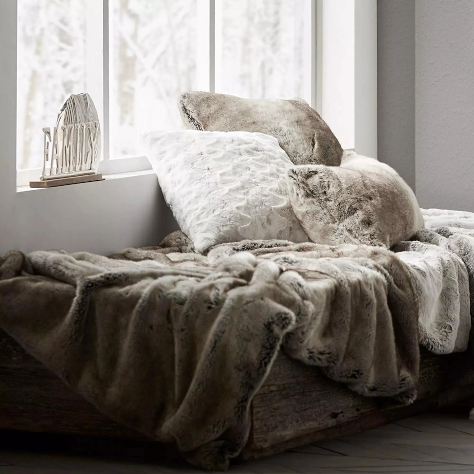 Wolf Faux Fur Throw - Image 2